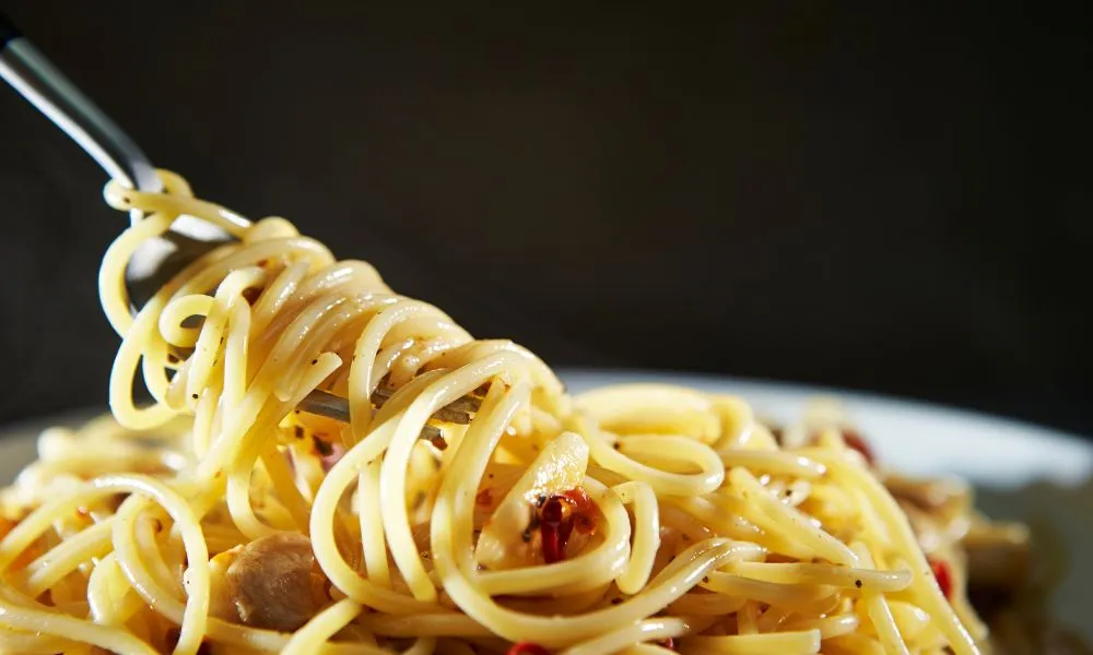 Como fazer Macarrão Alho e Óleo