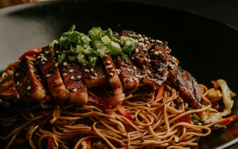Sopa de Macarrão e Carne